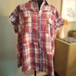 NWT Easel flannel distressed fringe asymmetrical Soft Red White Blue Size M